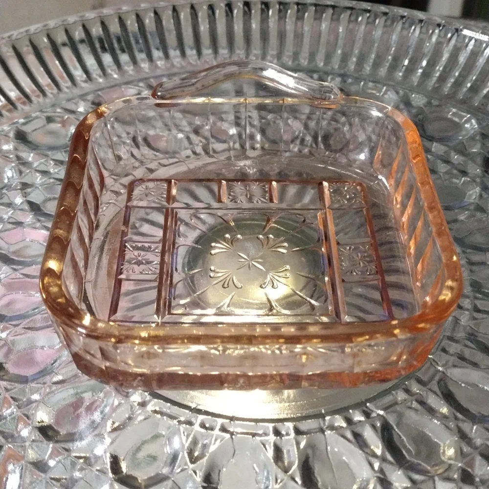Vintage pink depression glass trinket dish - Picture 2 of 6